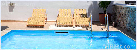 Loizos Hotel 12